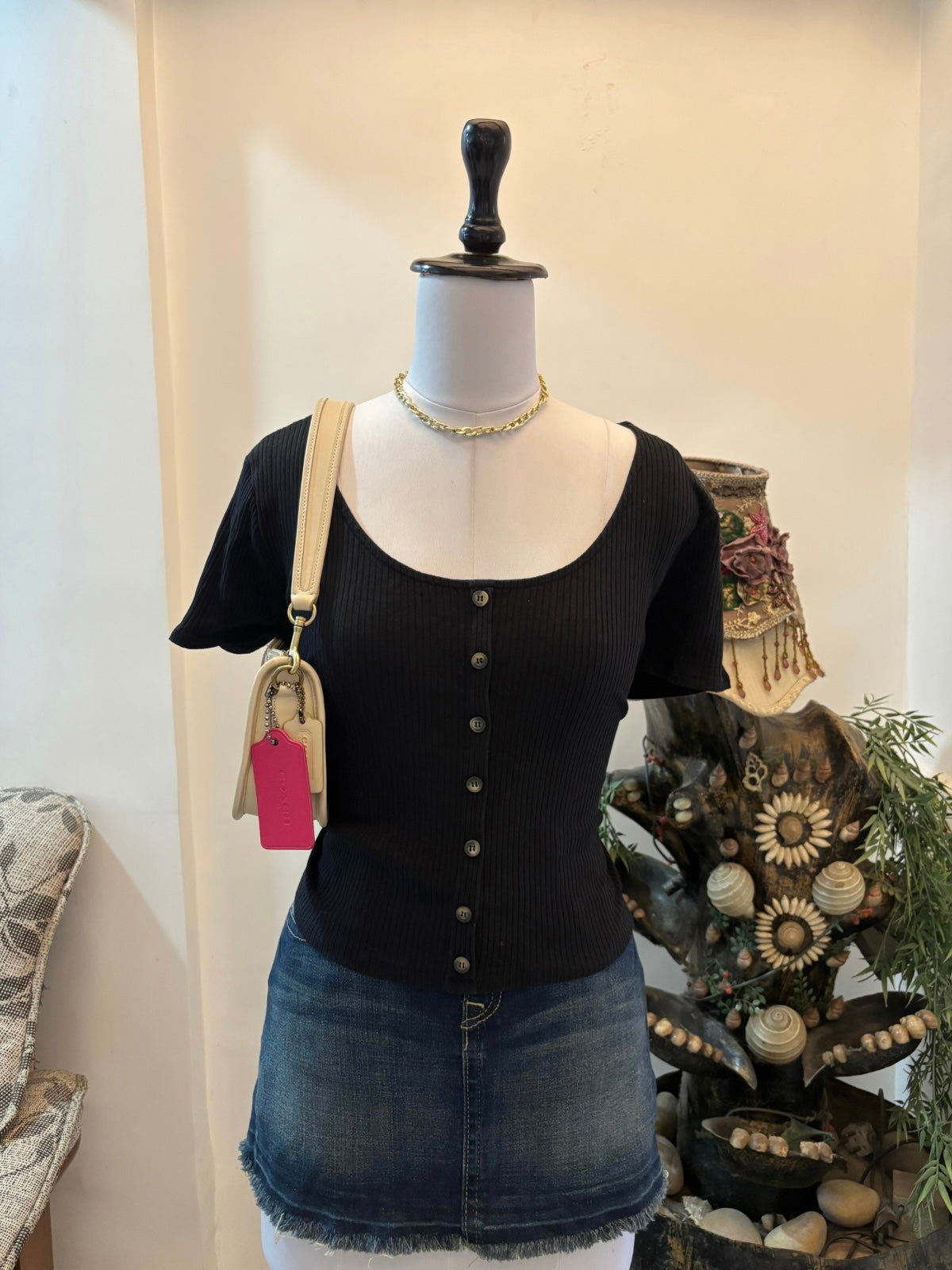 Black Buttons Top