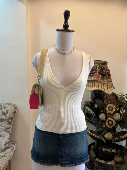White V Neck Rib Knit Top