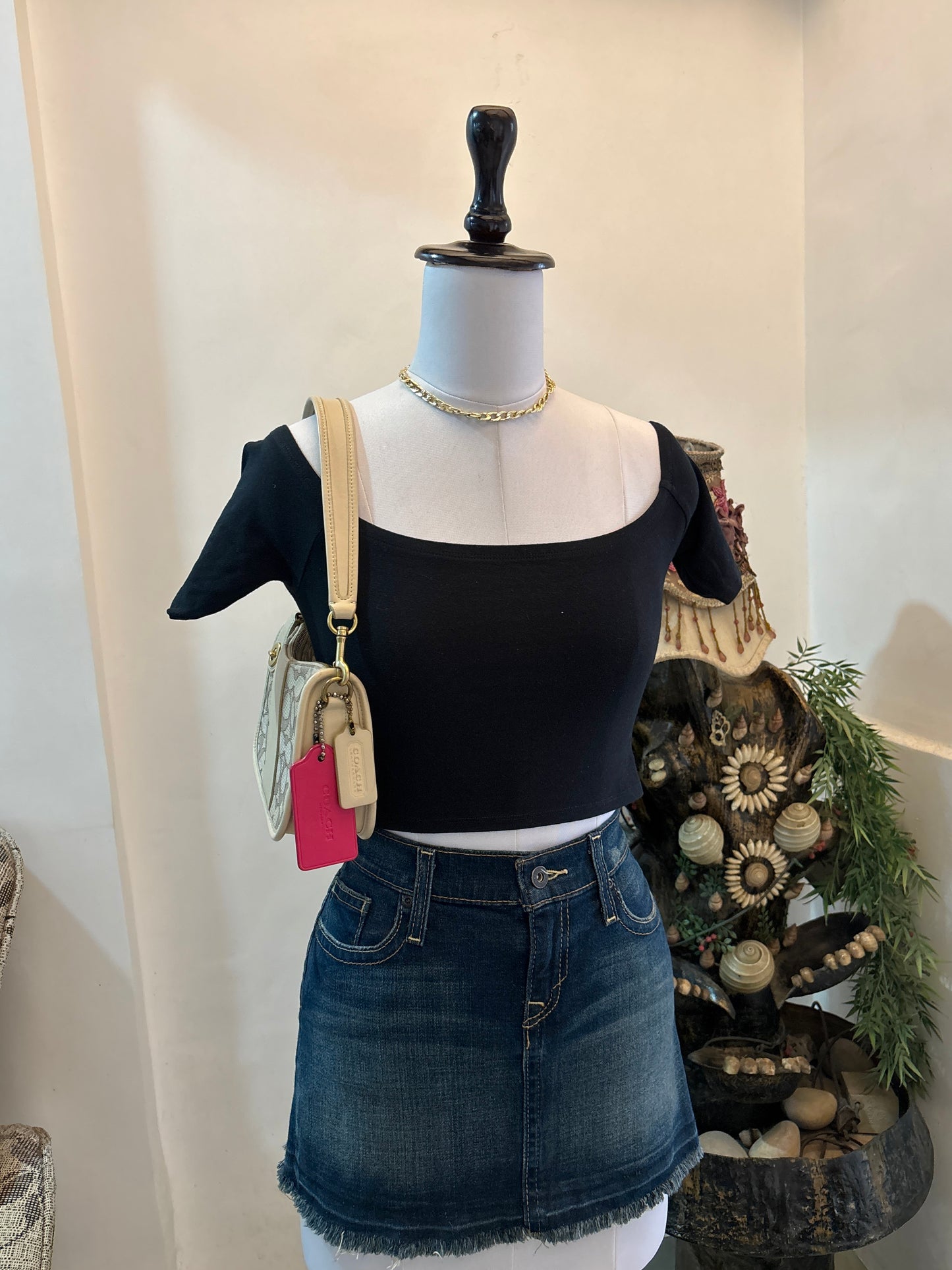 Black Boat Neck Crop Top