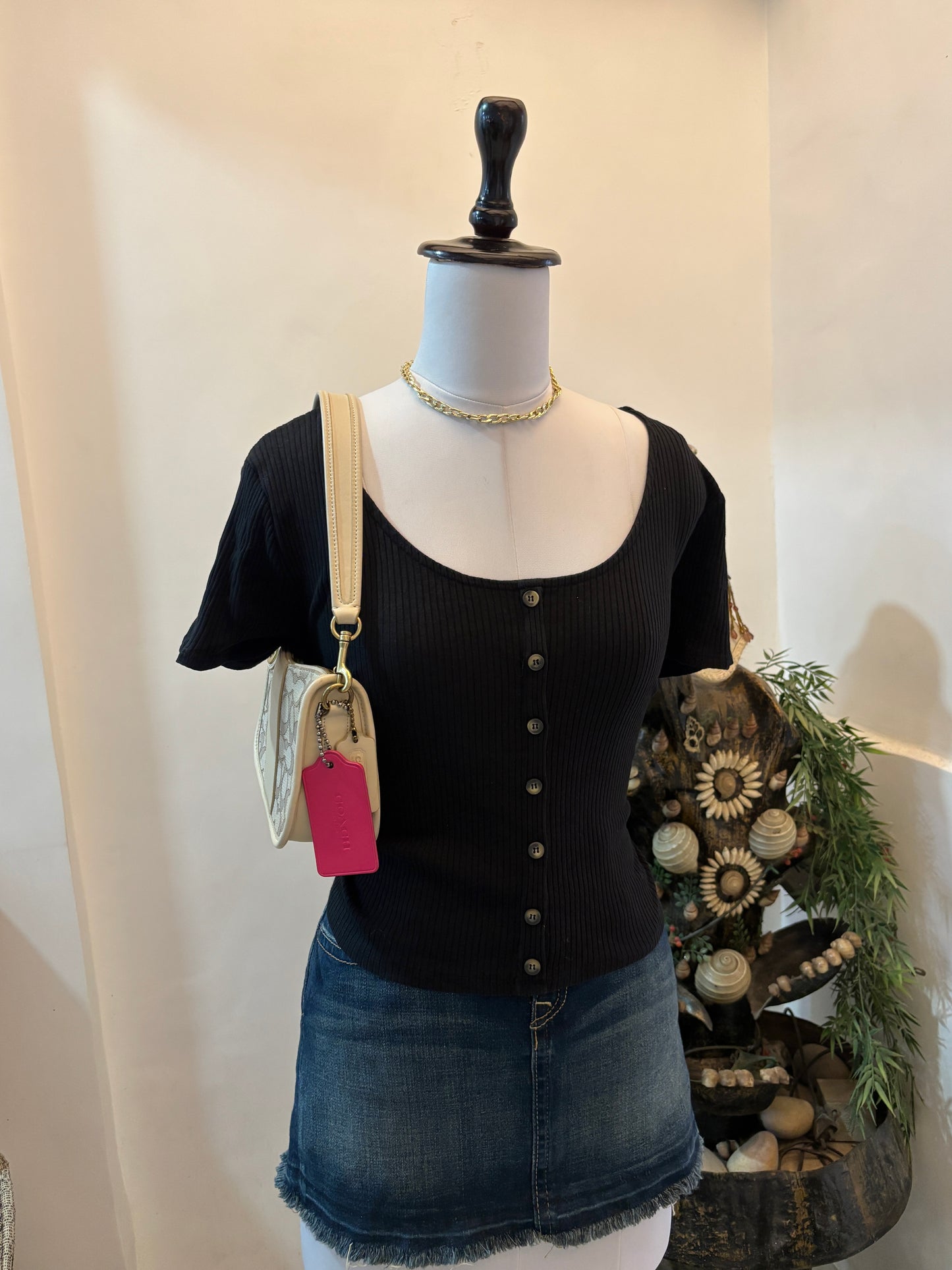 Black Buttons Top
