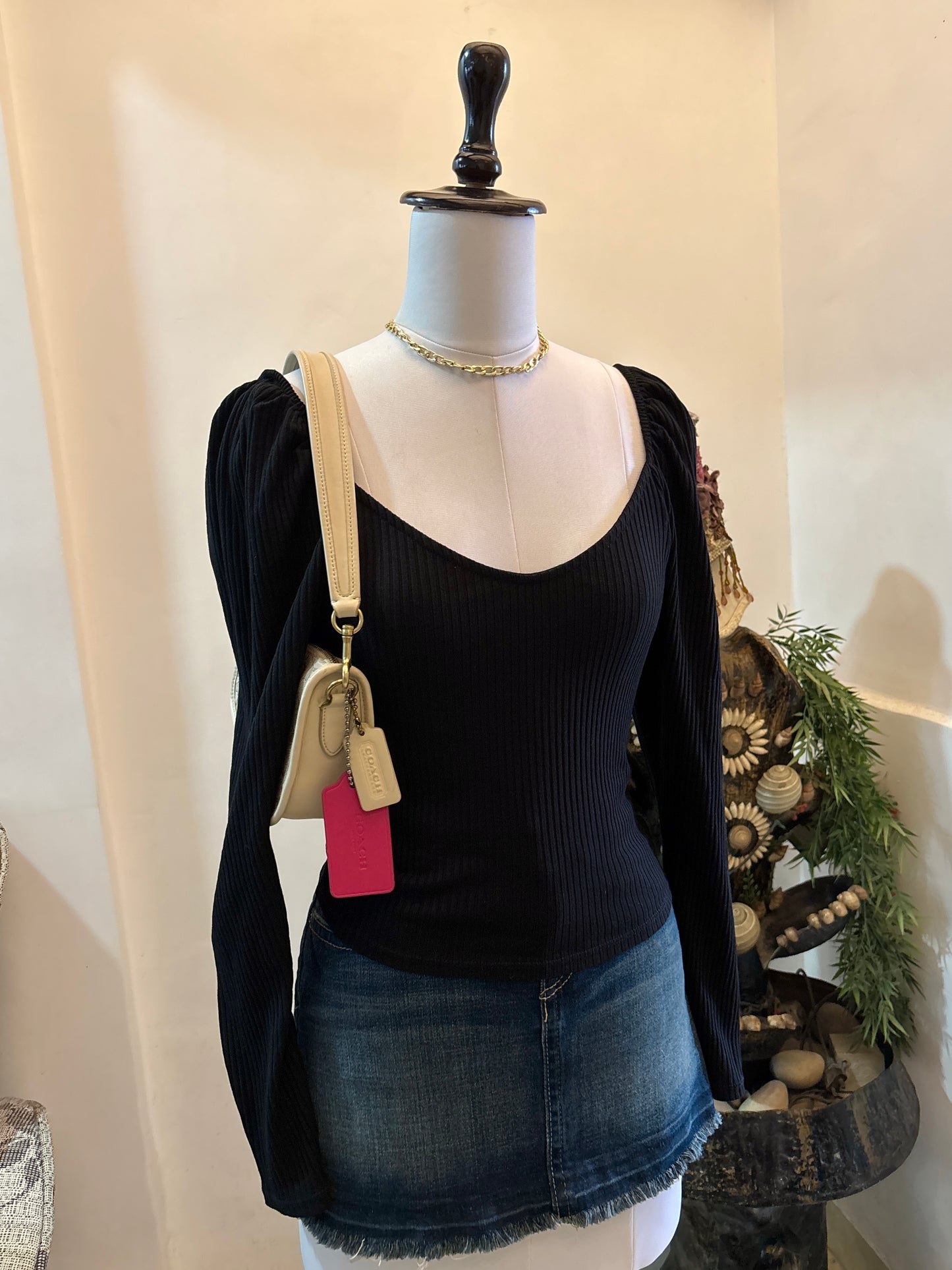 Black Puff Sleeves Top