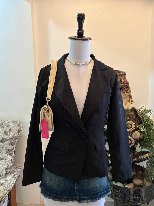 Black Fitted Light Weight Blazer