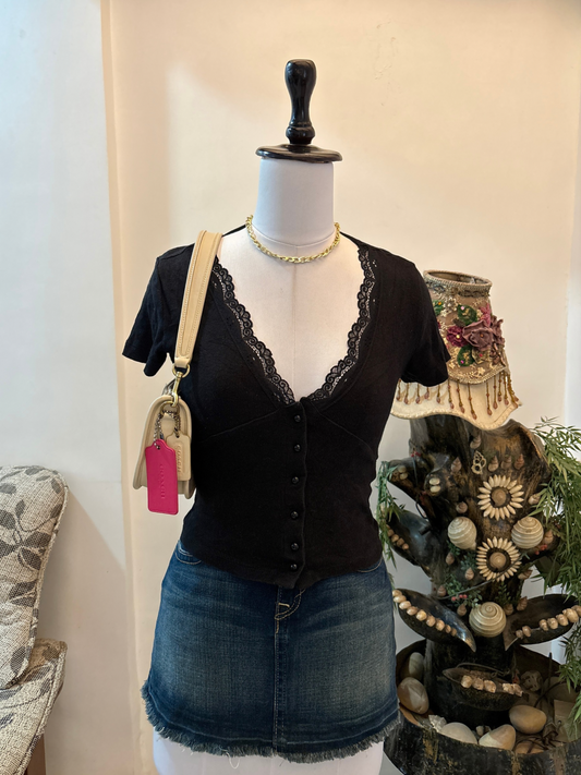 Black Lacy Neckline Pinteresty Top